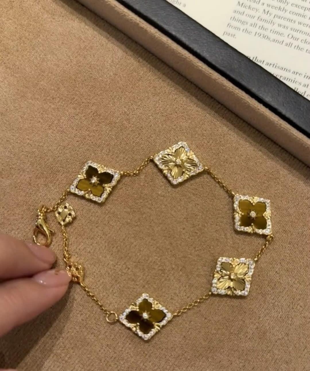 Van Cleef & Arpels Vintage Alhambra Yellow Gold Bracelet Van Cleef & Arpels Vintage Alhambra Yellow Gold Bracelet